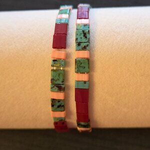 Colorful Beaded Chicklet Bracelet Tila beads / Bracelet perles de Tila élastique